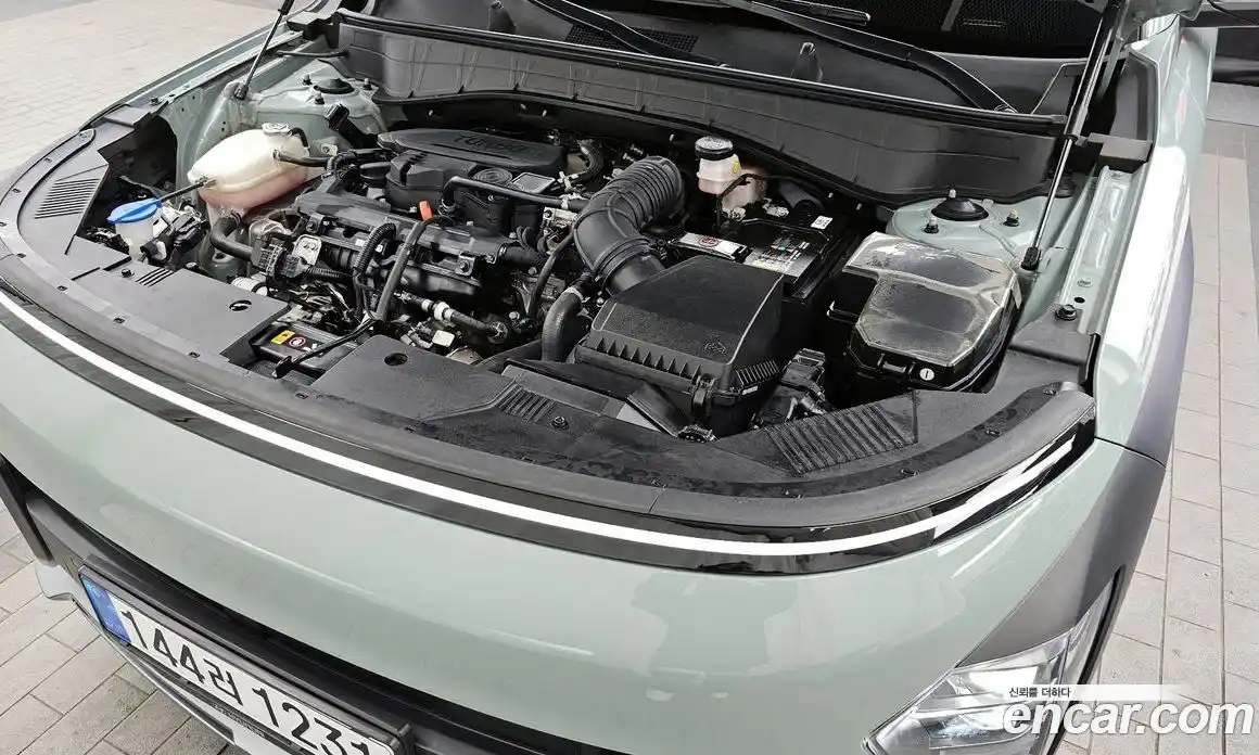 Hyundai Kona 2023 1.6 Автомат в Москве № 124860, фото 10