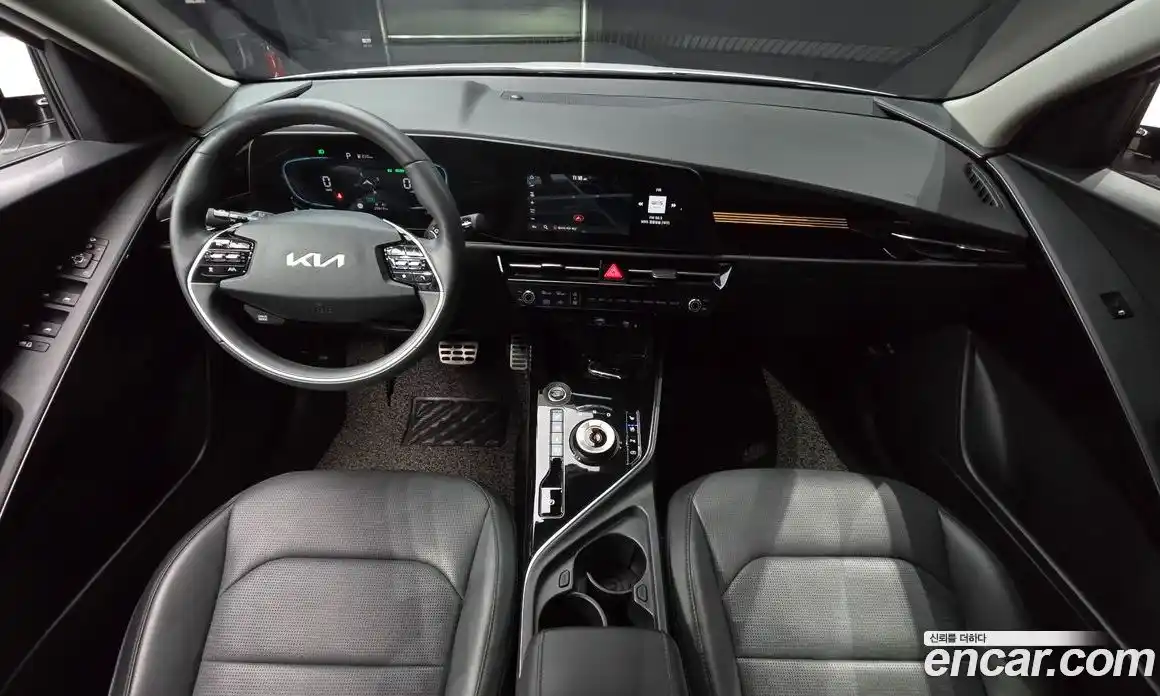 Kia Niro 2022 1.6 Автомат в Москве № 131874, фото 7