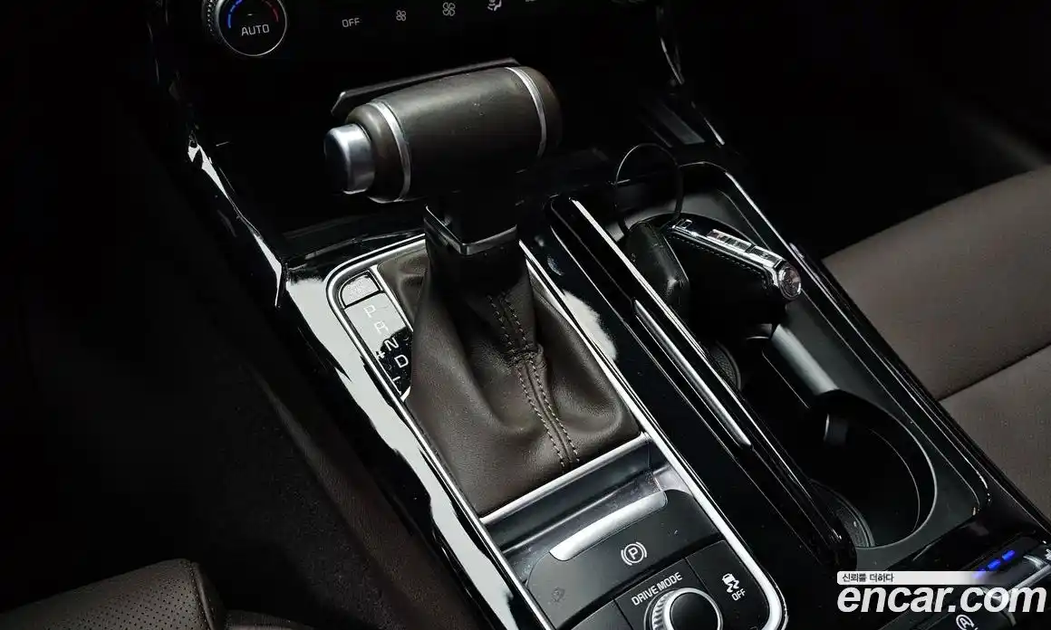 Kia Stinger 2018 2.0 Автомат в Москве № 133747, фото 19