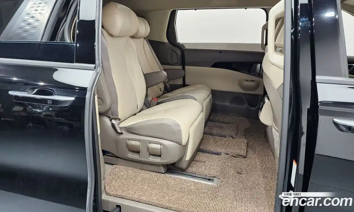 Kia Canival 2024 2.2 Автомат в Москве № 133762, фото 12