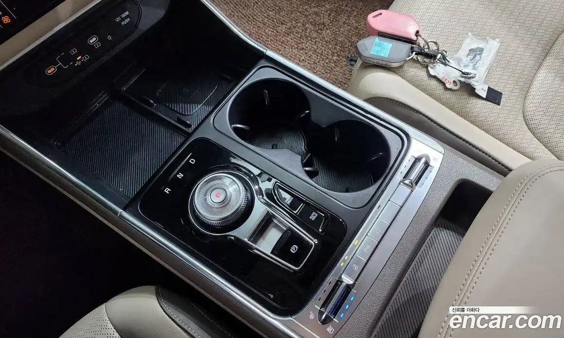 Kia Canival 2024 2.2 Автомат в Москве № 133762, фото 15