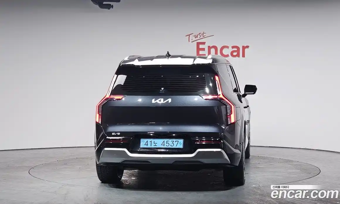 Kia EV9 2024 0.2 Автомат в Москве № 134150, фото 11