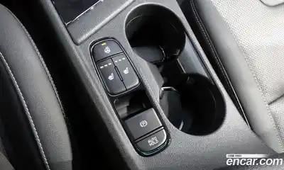 Kia Niro 2020 1.6 Автомат в Москве № 134242, миниатюра 12