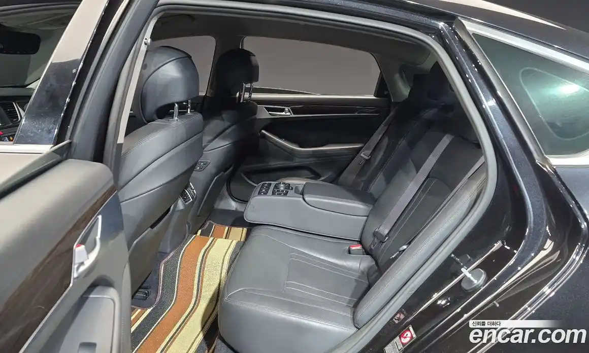 Genesis G80 2018 3.3 Автомат в Москве № 134787, фото 16