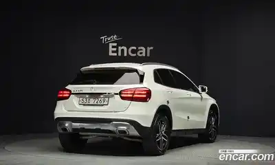 Mercedes-Benz GLA-Class 2019 2.0 Автомат в Москве № 139853, миниатюра 3