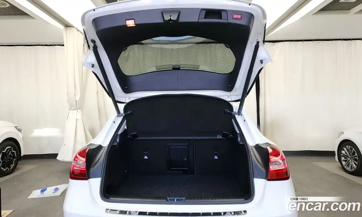 Mercedes-Benz GLA-Class 2019 2.0 Автомат в Москве № 139853, фото 5