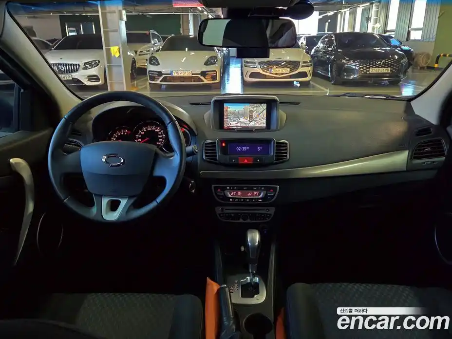 Renault SM3 2010 1.6 Автомат в Москве № 147602, фото 12