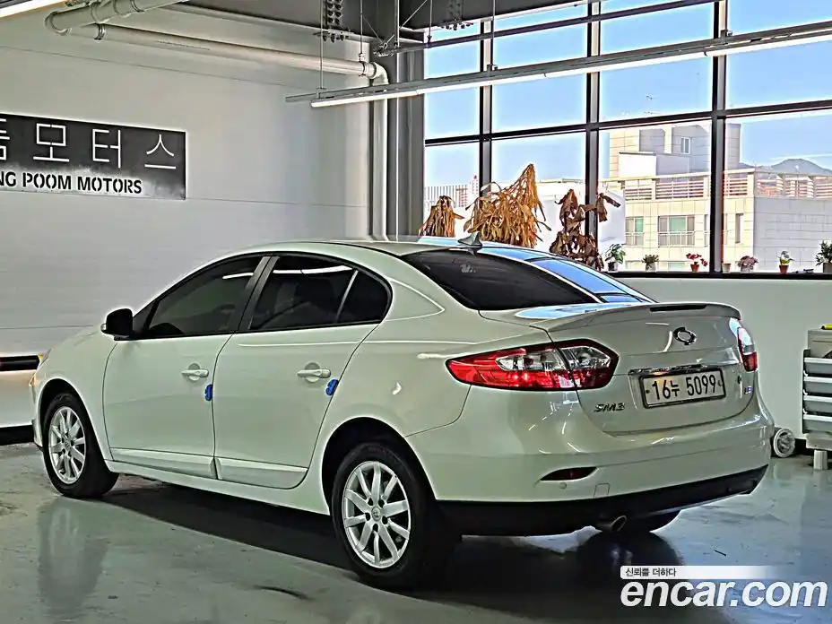 Renault SM3 2010 1.6 Автомат в Москве № 147602, фото 14