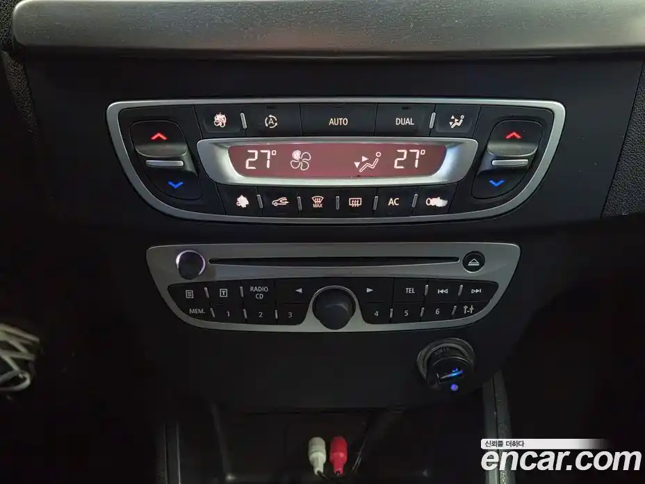 Renault SM3 2010 1.6 Автомат в Москве № 147602, фото 8