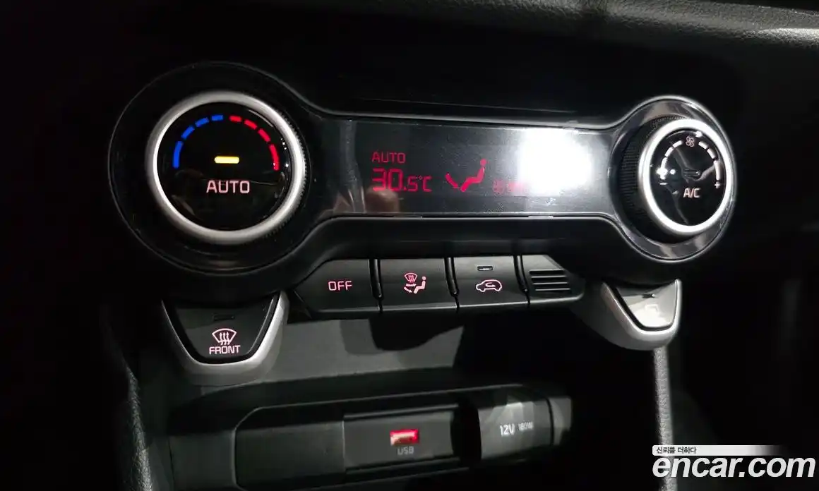 Kia Morning 2023 1.0 Автомат в Москве № 15104, фото 20