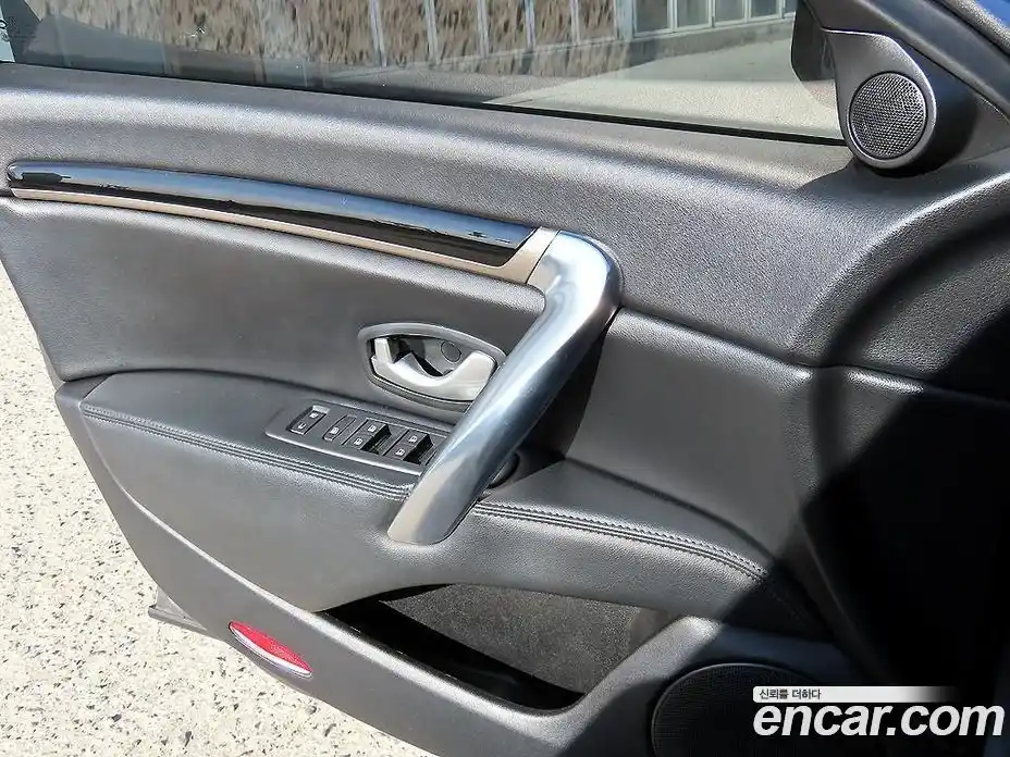 Renault SM7 2015 2.5 Автомат в Москве № 152838, фото 11