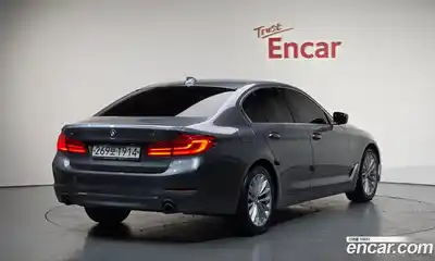 BMW 5-Series 2019 2.0 Автомат в Москве № 158390, миниатюра 2