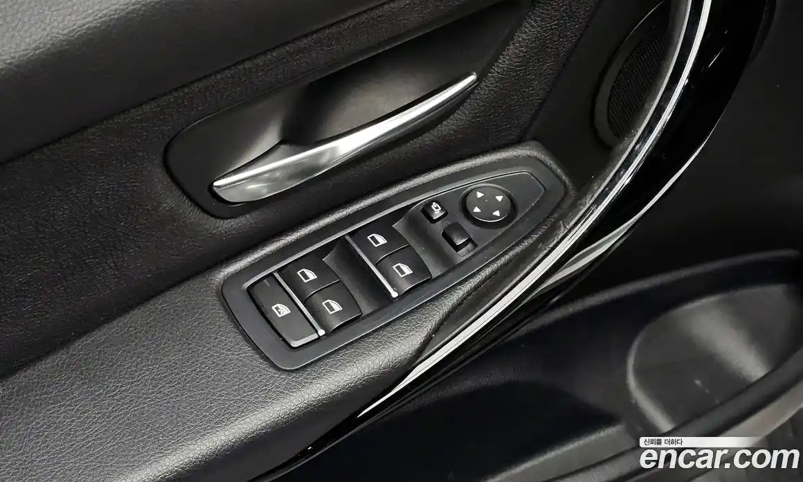 BMW 3-Series 2018 2.0 Автомат в Москве № 159141, фото 9