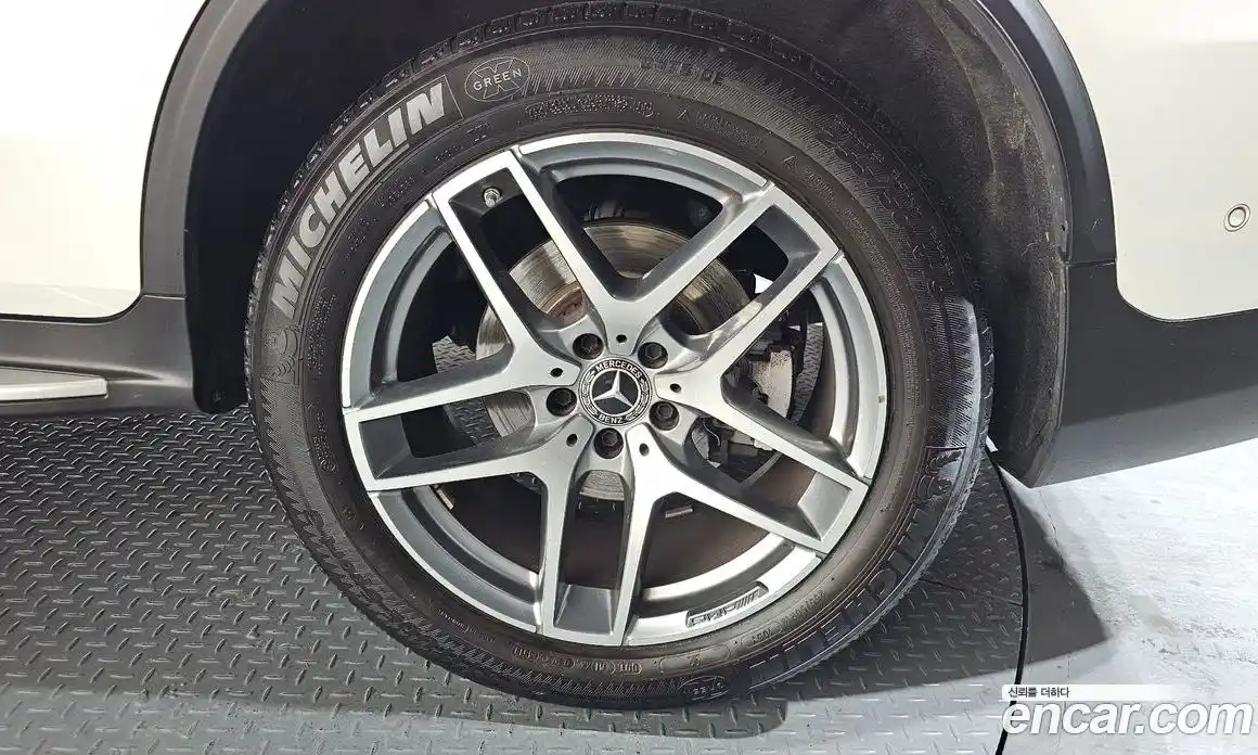 Mercedes-Benz GLC-Class 2018 2.1 Автомат в Москве № 161672, фото 16