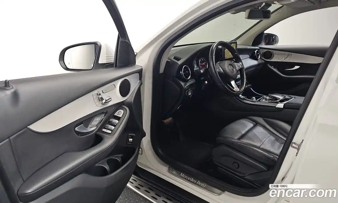 Mercedes-Benz GLC-Class 2018 2.1 Автомат в Москве № 161672, фото 4