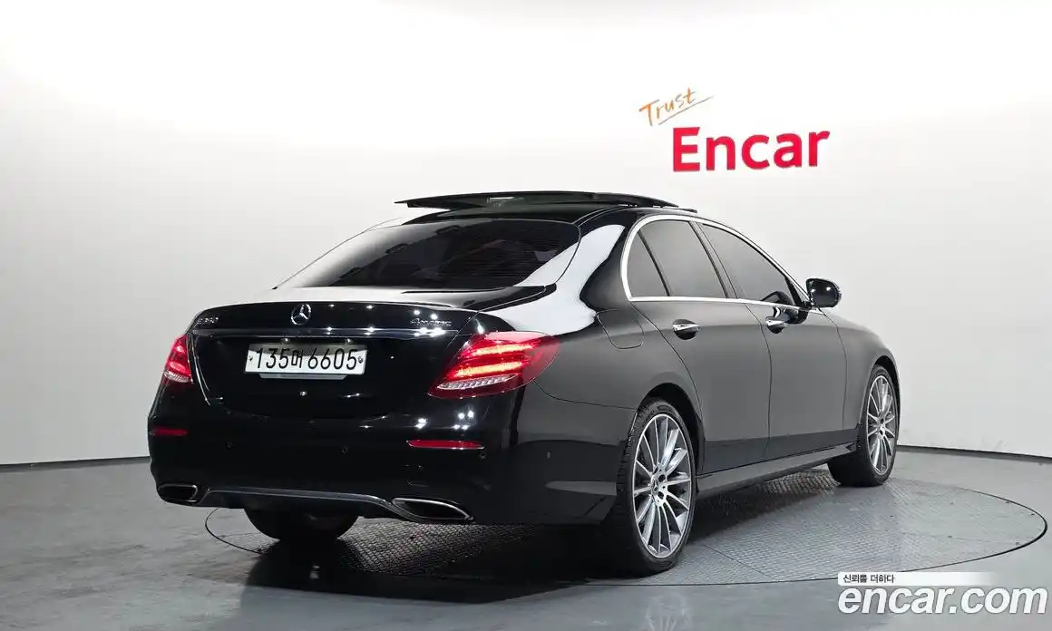 Mercedes-Benz E-Class 2019 2.0 Автомат в Москве № 161766, фото 18