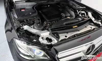 Mercedes-Benz E-Class 2019 2.0 Автомат в Москве № 161766, миниатюра 2