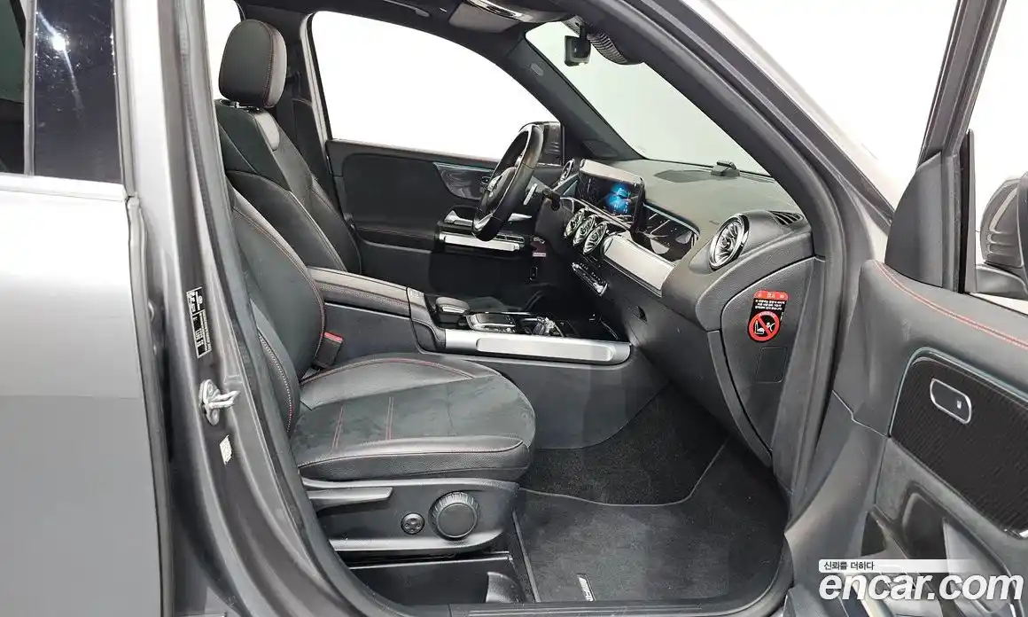 Mercedes-Benz GLB-Class 2022 2.0 Автомат в Москве № 162013, фото 11