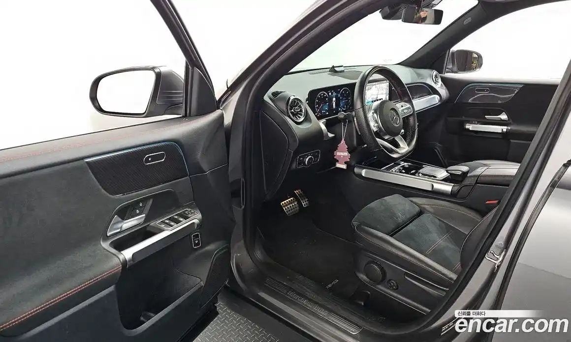 Mercedes-Benz GLB-Class 2022 2.0 Автомат в Москве № 162013, фото 10