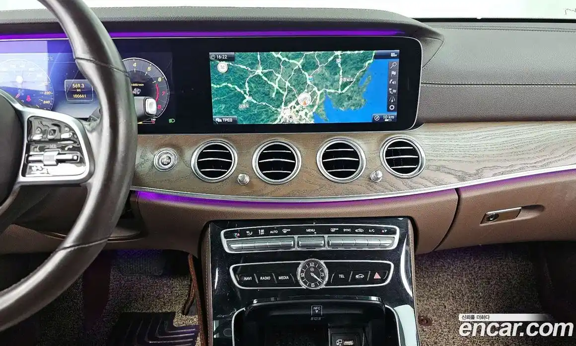 Mercedes-Benz E-Class 2019 2.0 Автомат в Москве № 162098, фото 12