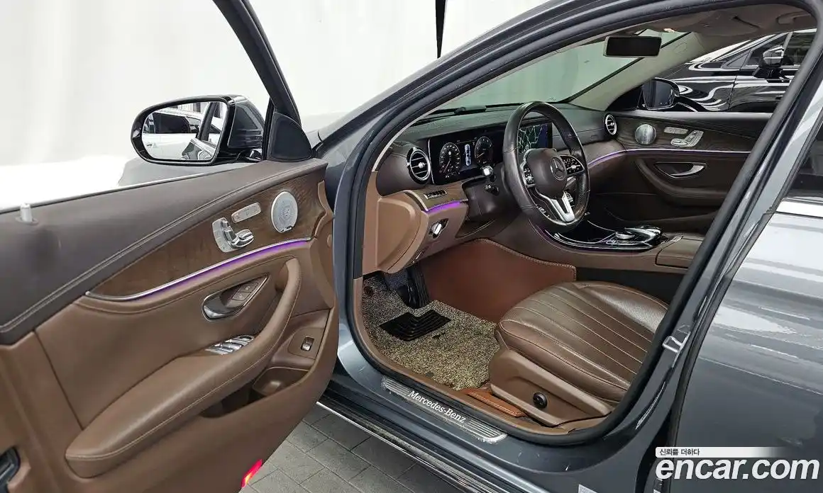 Mercedes-Benz E-Class 2019 2.0 Автомат в Москве № 162098, фото 17