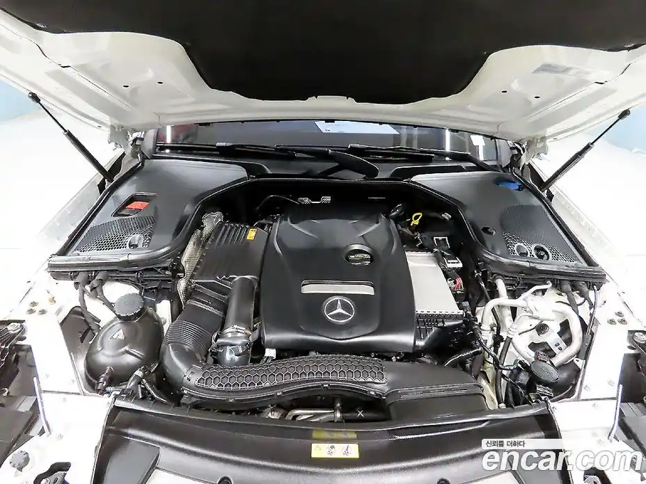 Mercedes-Benz E-Class 2018 2.0 Автомат в Москве № 162107, фото 19