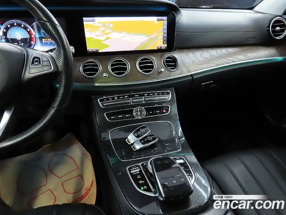 Mercedes-Benz E-Class 2018 2.0 Автомат в Москве № 162107, фото 9