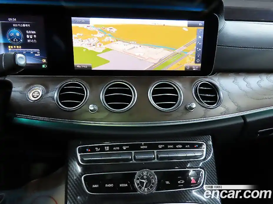 Mercedes-Benz E-Class 2018 2.0 Автомат в Москве № 162107, фото 10