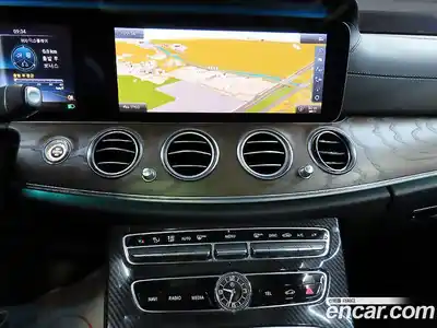 Mercedes-Benz E-Class 2018 2.0 Автомат в Москве № 162107, миниатюра 10