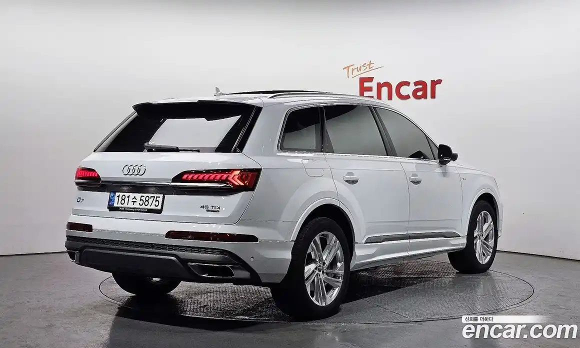 Audi Q7 2021 3.0 Автомат в Москве № 162395, фото 16