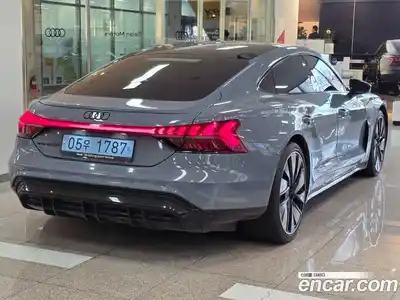 Audi e-tron GT 2023 0.1 Автомат в Москве № 163923, миниатюра 2