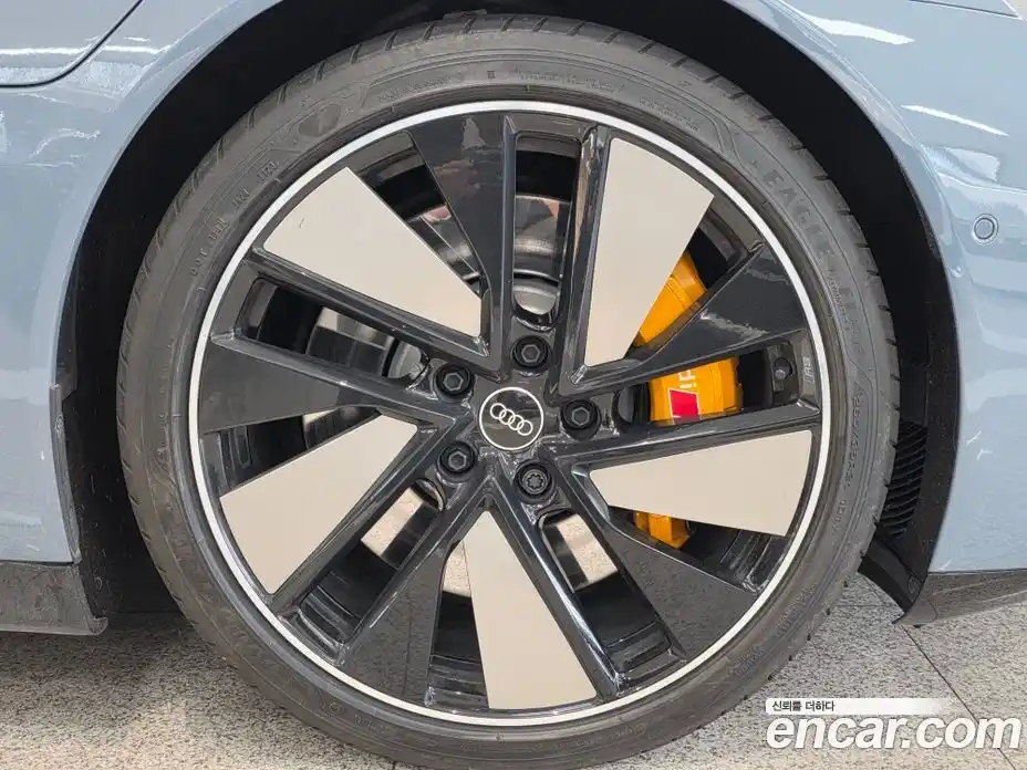 Audi e-tron GT 2023 0.1 Автомат в Москве № 163923, фото 5