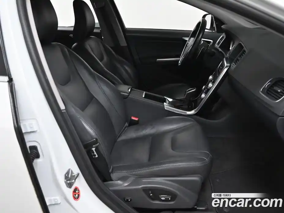 Volvo S60 2018 2.0 Автомат в Москве № 164867, фото 10