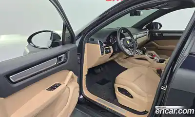 Porsche Cayenne 2022 3.0 Автомат в Москве № 164945, миниатюра 10