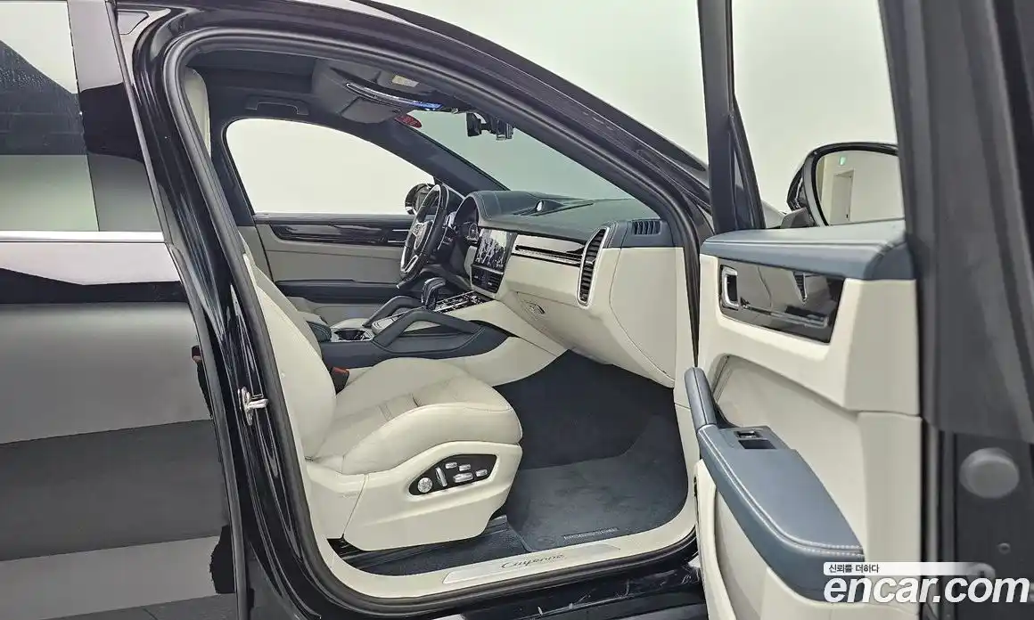 Porsche Cayenne 2020 3.0 Автомат в Москве № 165081, фото 16