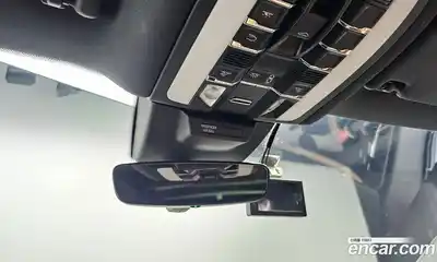 Porsche Macan 2021 2.0 Автомат в Москве № 165318, миниатюра 8