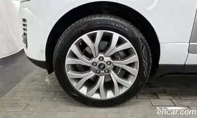 Land Rover Range-Rover 2021 5.0 Автомат в Москве № 166279, миниатюра 5