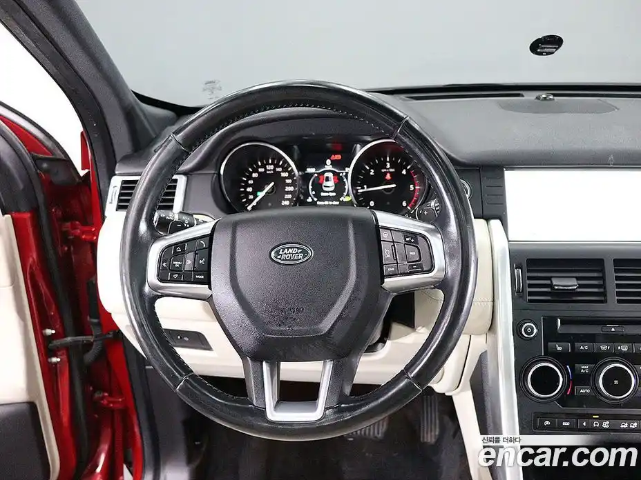 Land Rover Discovery Sport 2017 2.0 Автомат в Москве № 166778, фото 14