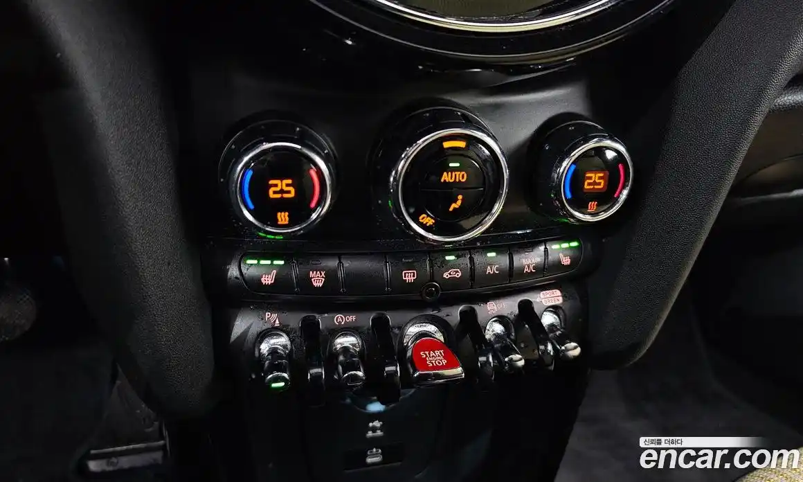 Mini Cooper 2023 2.0 Автомат в Москве № 167049, фото 20