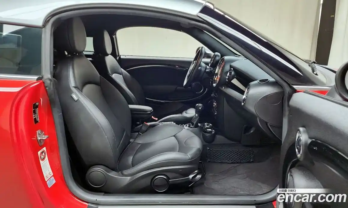 Mini Coupe 2012 1.6 Автомат в Москве № 167307, фото 18