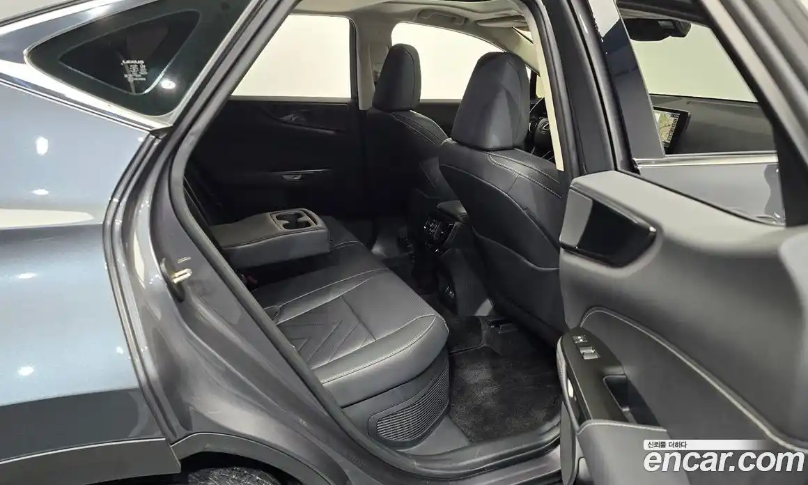 Lexus NX 2025 2.5 Автомат в Москве № 167960, фото 12