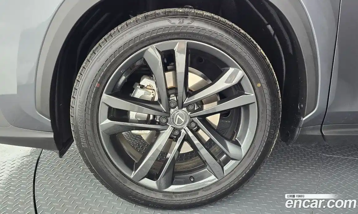 Lexus NX 2025 2.5 Автомат в Москве № 167960, фото 5