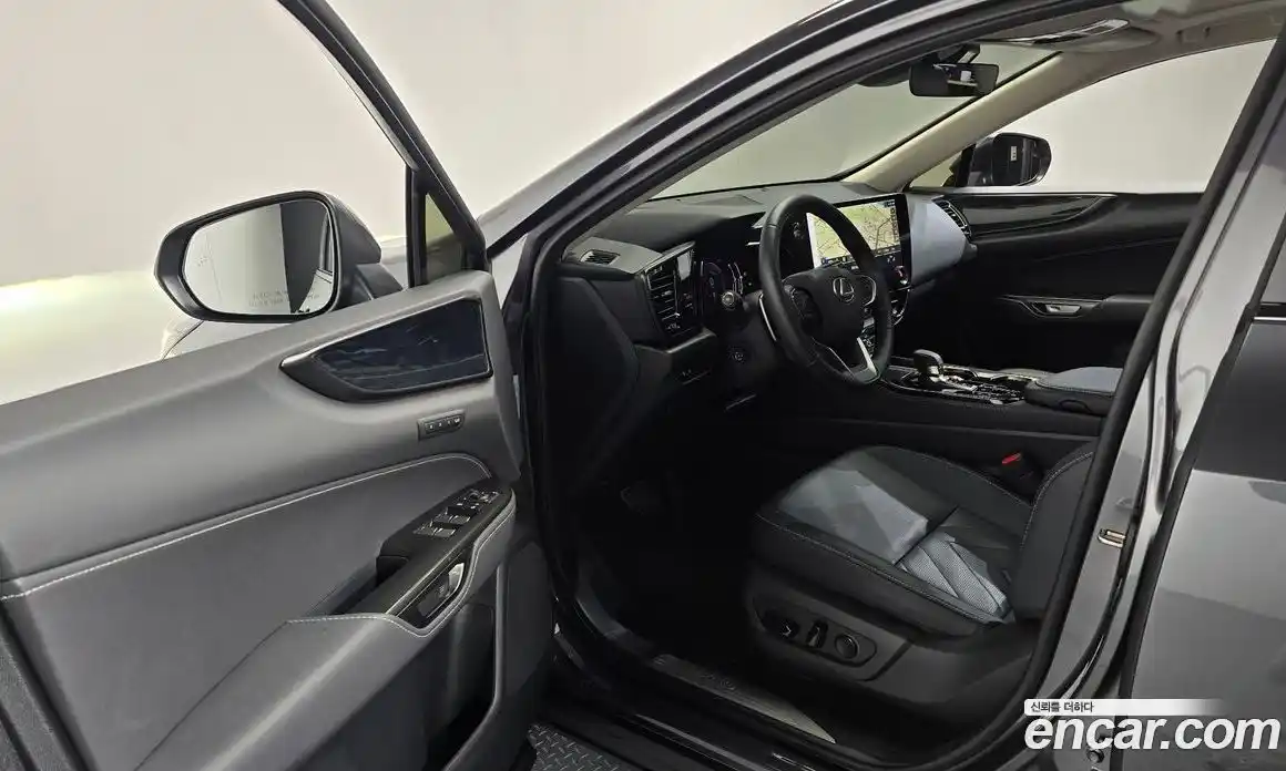 Lexus NX 2025 2.5 Автомат в Москве № 167960, фото 10