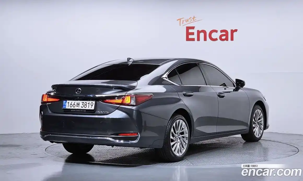 Lexus ES 2024 2.5 Автомат в Москве № 168092, фото 17