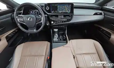 Lexus ES 2024 2.5 Автомат в Москве № 168092, миниатюра 3