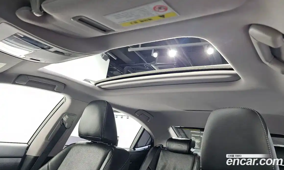 Lexus ES 2016 2.5 Автомат в Москве № 168139, фото 12