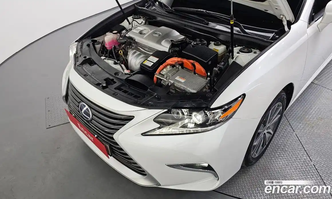 Lexus ES 2016 2.5 Автомат в Москве № 168139, фото 19