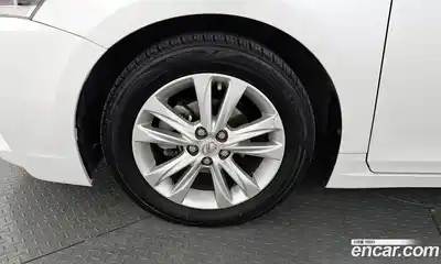 Lexus CT200h 2016 1.8 Автомат в Москве № 168184, миниатюра 3