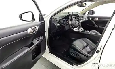 Lexus CT200h 2016 1.8 Автомат в Москве № 168184, миниатюра 8