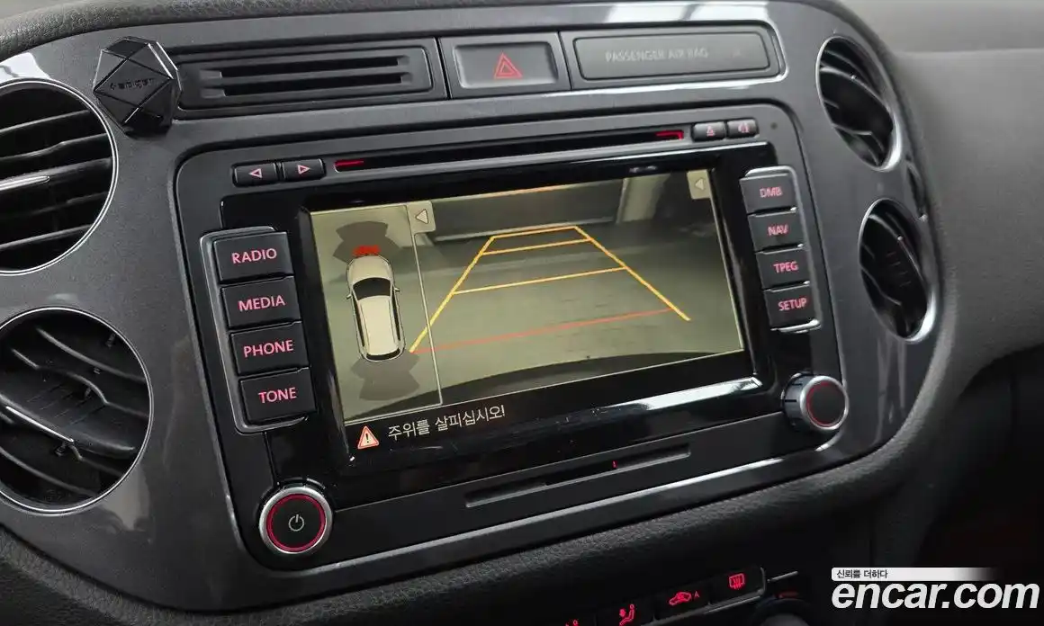 Volkswagen Tiguan 2013 2.0 Автомат в Москве № 168777, фото 12